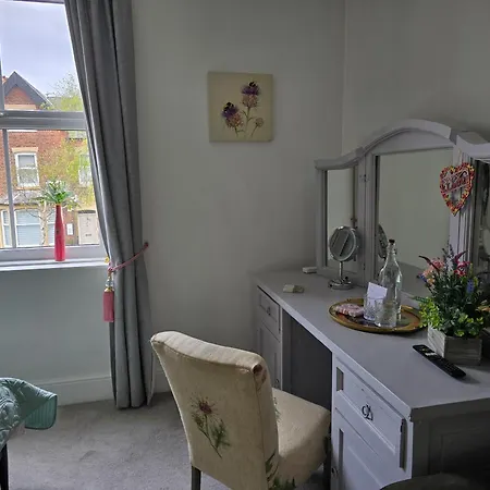 Homestay Windmill House Lytham *