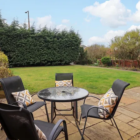 Clifton Drive Lytham St Annes