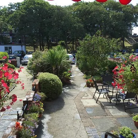 Bed & Breakfast The Fairmile
