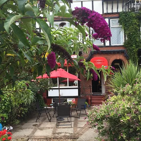 The Fairmile Bed & Breakfast 3*
