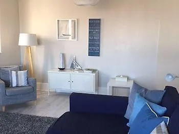 Apartment Queens Court