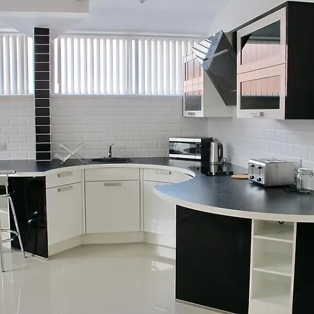 Duckworth Building Apartment *
