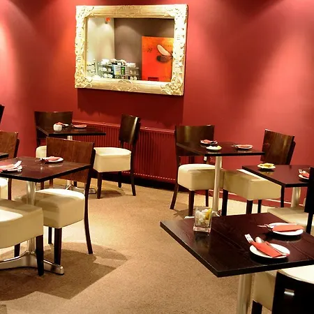 Bed & Breakfast Mode St Annes 4*