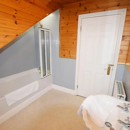 Church View Apartment *