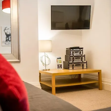 Aparthotel Howarth House 4*