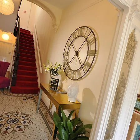 Aparthotel Howarth House