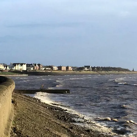 Woodlands * Lytham St Annes