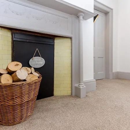 Apartment Charles Alexander Short - The Old Bank *