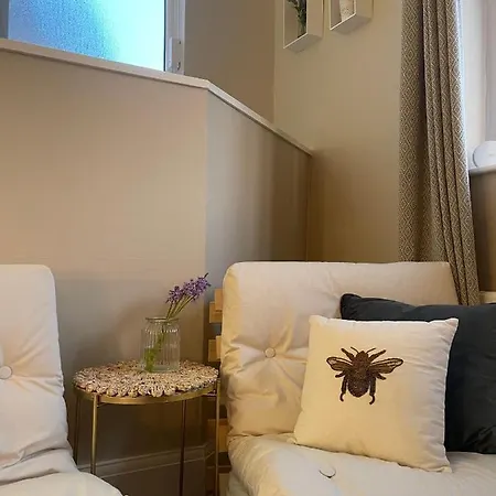 Avondale, Lytham - Unique And Luxury In The Heart Of Lytham Apartment Lytham St Annes