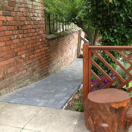Bed & Breakfast The Breverton 3*