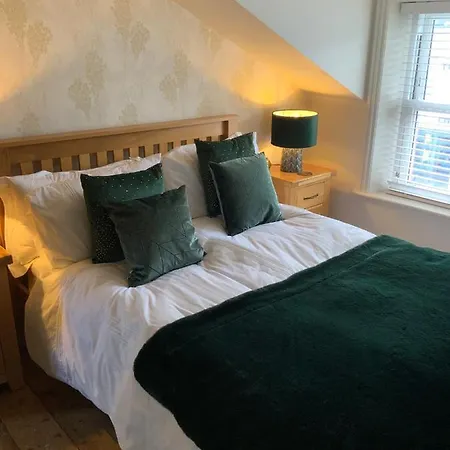 No. 16 Lytham Apartment *