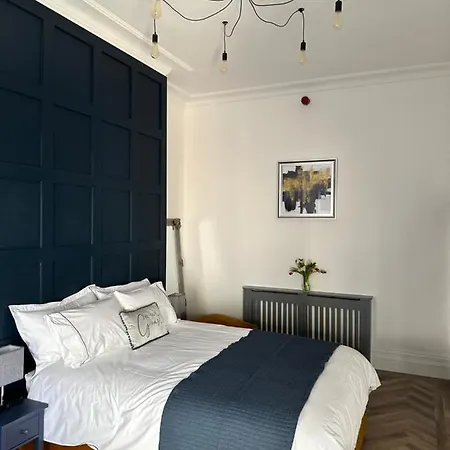Apartment No 3 ,luxury 2 Bed 1st Floor With Free Parking,lytham St Annes *