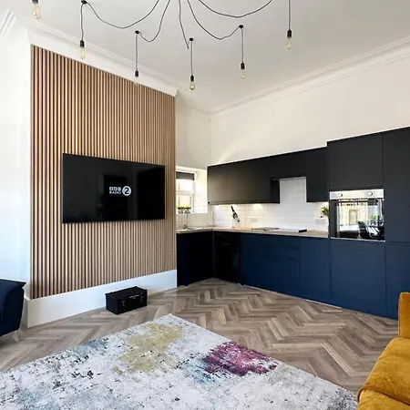 No 3 ,luxury 2 Bed 1st Floor With Free Parking,lytham St Annes * Lytham St Annes