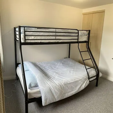 Holiday home Newly Renovated, Modern - Quiet Location *