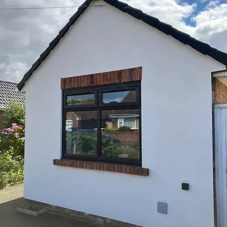 Newly Renovated, Modern - Quiet Location * Lytham St Annes