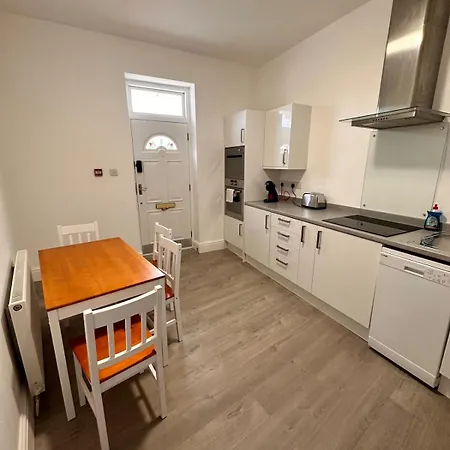 1 Bed In Ground Floor