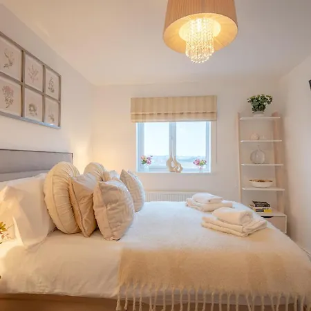 Holiday home Lytham Christal Retreat - Luxury Detached, Garden, Drive