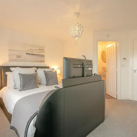 Lytham Christal Retreat - Luxury Detached, Garden, Drive Holiday home Lytham St Annes