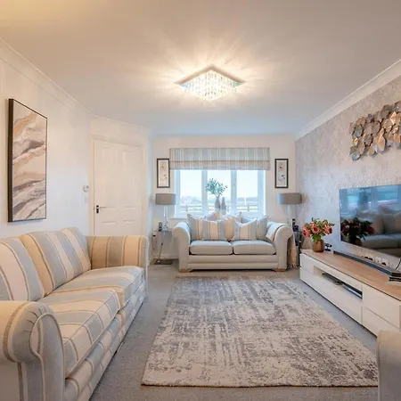 Holiday home Lytham Christal Retreat - Luxury Detached, Garden, Drive *