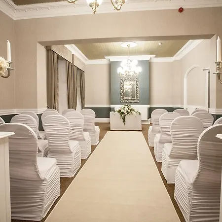 Glendower Bw Signature Collection